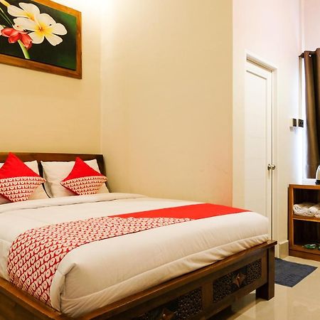 Oyo 683 Jepun Guesthouse Mataram Eksteriør bilde